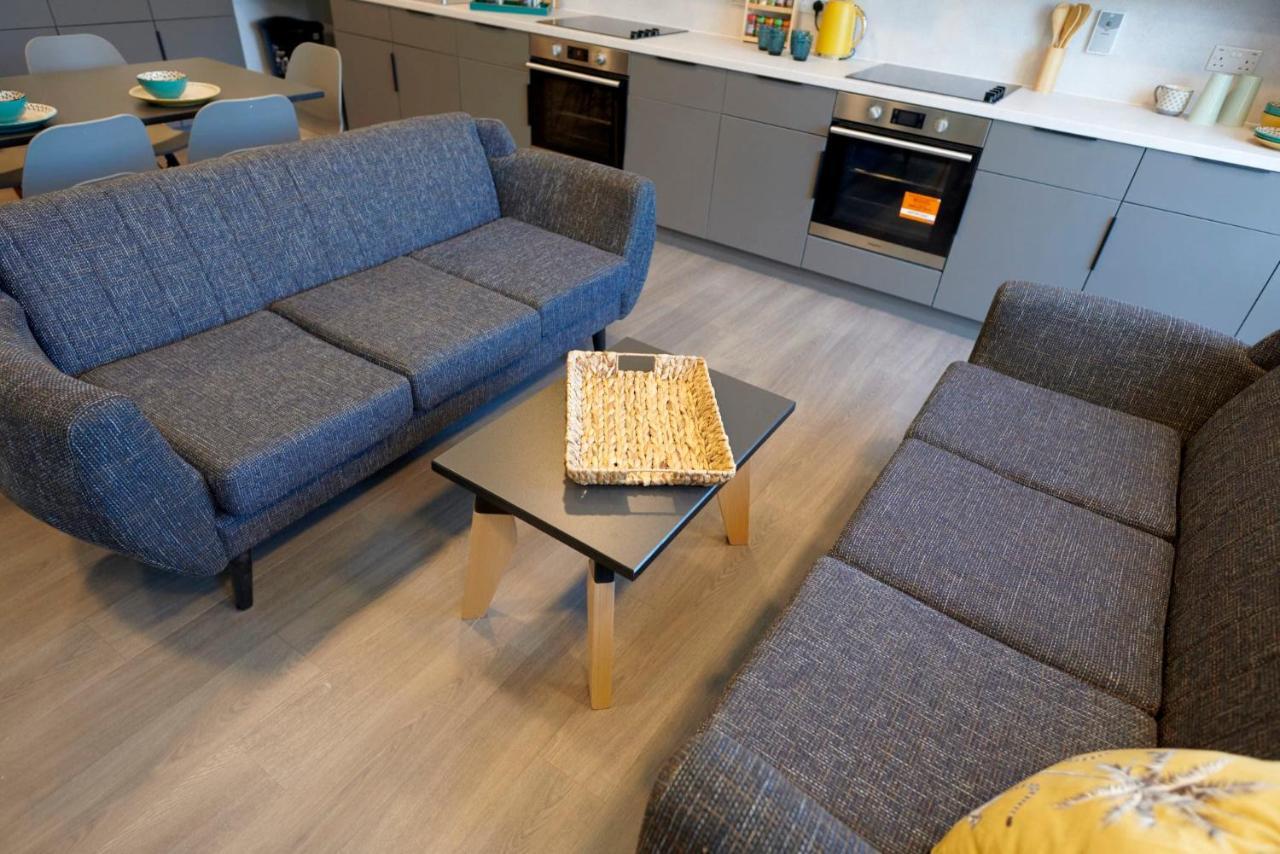 For Students Only Canvas Bristol Extérieur photo
